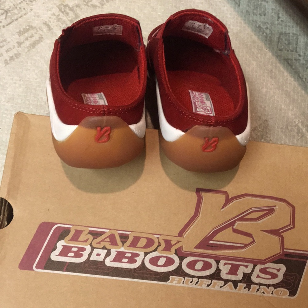 “NWT” Red Suede Slip-in Mule/Clogs “Lady Boots” brand - Picture 4 of 11